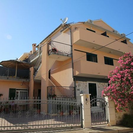 Guest House Lorenta Vodice Exterior photo