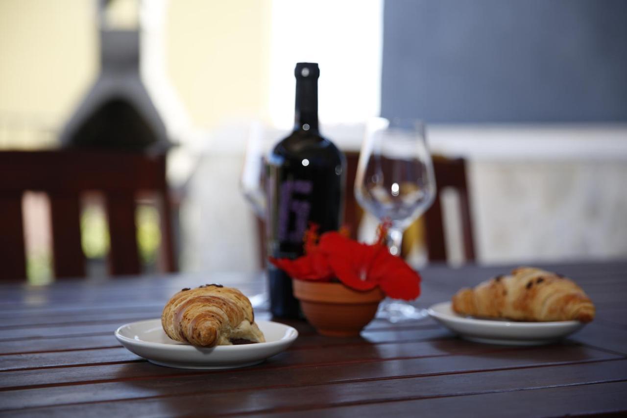 Guest House Lorenta Vodice Exterior photo