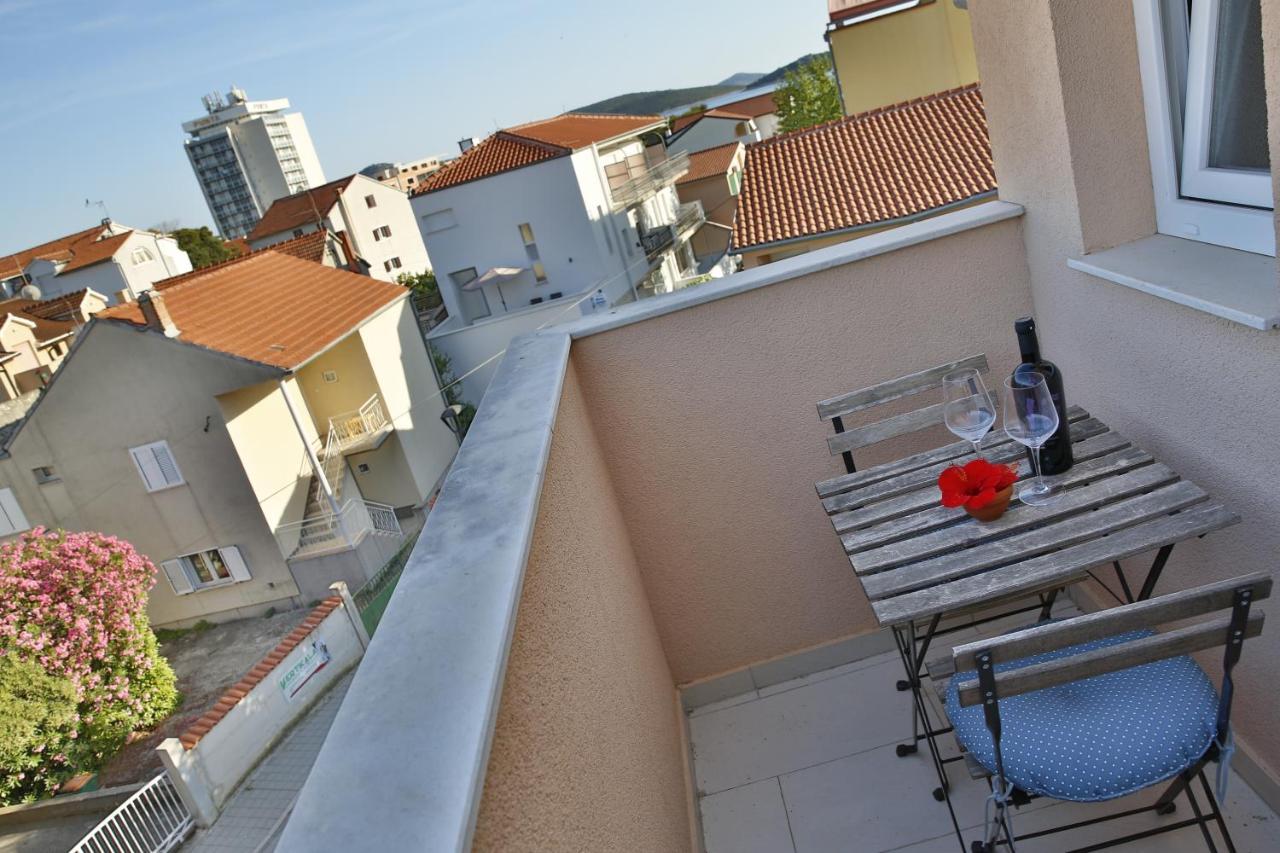 Guest House Lorenta Vodice Exterior photo
