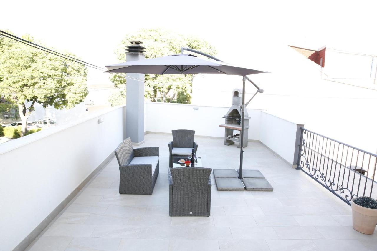 Guest House Lorenta Vodice Exterior photo