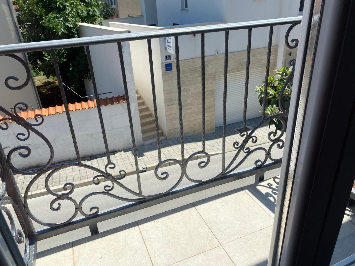 Guest House Lorenta Vodice Exterior photo