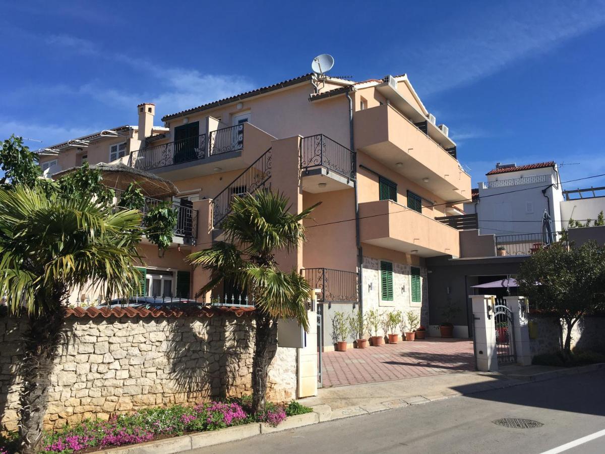 Guest House Lorenta Vodice Exterior photo